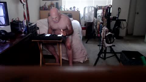 Mario online show from 09-30-25, 06:02