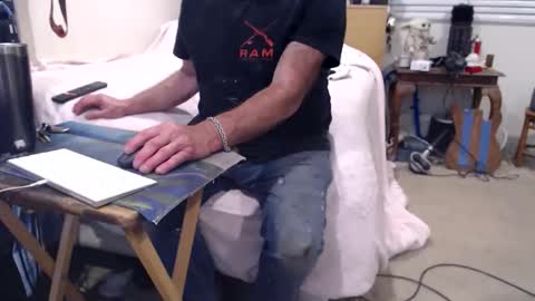 Snapshot of guitarsexgod2 chatting on 04-07-26, 08:37 guitarsexgod2 online show from 04-07-26, 08:37