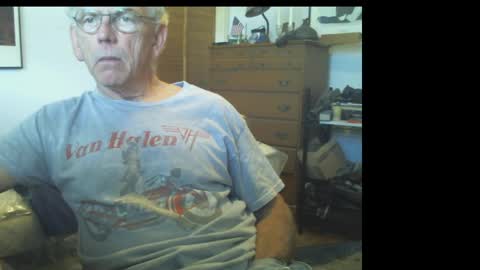 Snapshot of gulfcoast1952 chatting on 05-16-26, 02:27 Roy online show from 05-16-26, 02:27