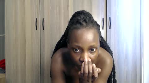 Miss Incredible online show from 09-11-25, 10:59