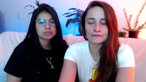 Vane blonde and Hazell black hair online show from 02-17-25, 07:10