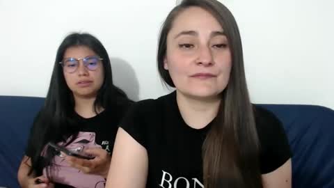 Vane blonde and Hazell black hair online show from 12-01-25, 07:41