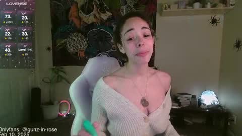 Kylie online show from 02-10-25, 04:04