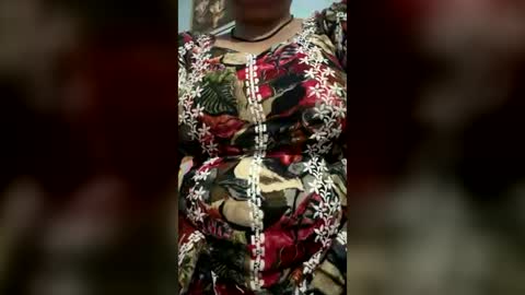 Snapshot of gurleen_kaur69 chatting on 06-15-26, 10:06 gurleen_kaur69 online show from 06-15-26, 10:06