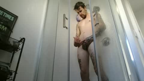Snapshot of gusmuss chatting on 06-27-26, 03:00 Jamie online show from 06-27-26, 03:00