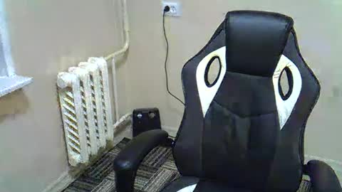 Snapshot of gusumah chatting on 02-19-25, 12:25 GusumAh online show from 02-19-25, 12:25