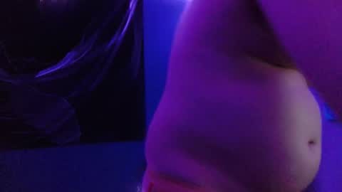 Snapshot of gutlvr chatting on 12-20-24, 07:12 gutlvr online show from 12-20-24, 07:12