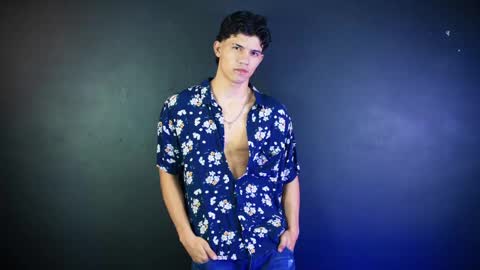 Snapshot of guts_x chatting on 11-14-25, 07:01 Guts online show from 11-14-25, 07:01