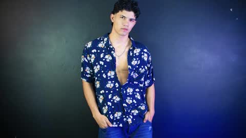 Snapshot of guts_x chatting on 12-04-25, 12:31 Guts online show from 12-04-25, 12:31