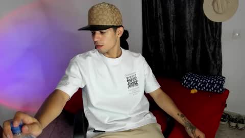 Snapshot of guts_x chatting on 12-16-25, 06:46 Guts online show from 12-16-25, 06:46