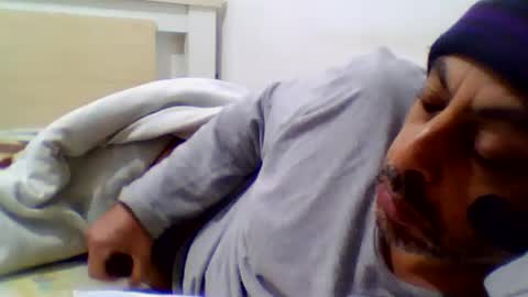 Snapshot of guty50 chatting on 06-19-26, 04:06 guty50 online show from 06-19-26, 04:06