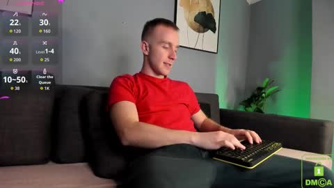 Snapshot of guy_charming chatting on 11-21-25, 06:34 Buddy online show from 11-21-25, 06:34