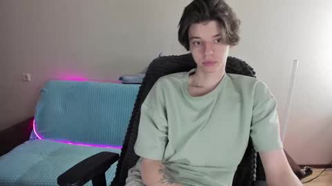 Snapshot of guy_liam1 chatting on 02-11-25, 08:58 guy_liam1 online show from 02-11-25, 08:58