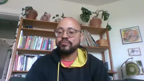 Snapshot of guy_wood15 chatting on 04-09-26, 07:58 guy_wood15 online show from 04-09-26, 07:58