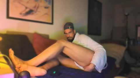 Snapshot of guyst049 chatting on 03-06-26, 02:52 guyst049 online show from 03-06-26, 02:52