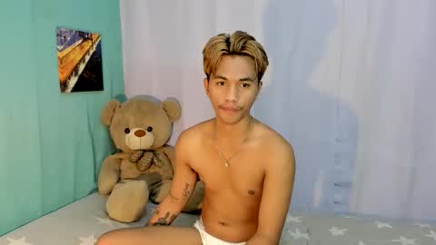 Snapshot of gwapoako100 chatting on 12-08-24, 01:24 Pitz Sonido Herndon online show from 12-08-24, 01:24