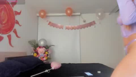   online show from 03-12-25, 03:02