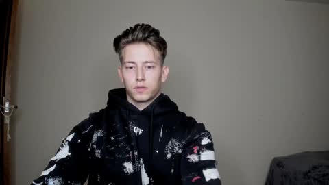 Snapshot of gym_alpha chatting on 12-25-24, 09:43 Oliver online show from 12-25-24, 09:43