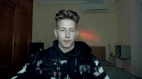 Snapshot of gym_alpha chatting on 03-09-25, 07:59 Oliver online show from 03-09-25, 07:59