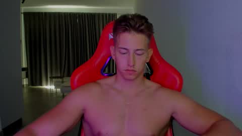 Snapshot of gym_alpha chatting on 11-08-25, 04:40 Oliver online show from 11-08-25, 04:40