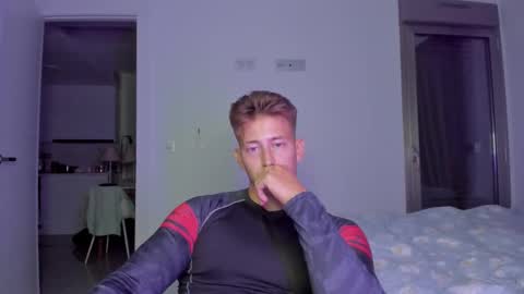 Snapshot of gym_alpha chatting on 12-15-25, 10:14 Oliver online show from 12-15-25, 10:14