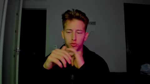 Oliver online show from 01-13-26, 04:45