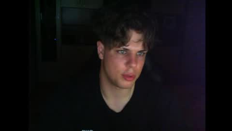 Snapshot of gymguy0505 chatting on 05-25-26, 10:05 gymguy0505 online show from 05-25-26, 10:05