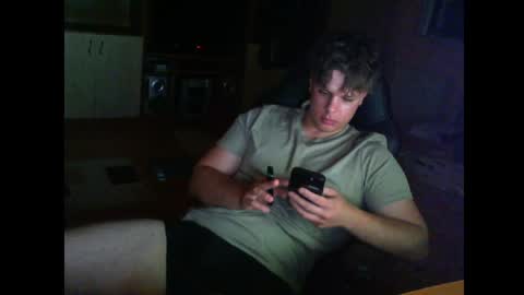 Snapshot of gymguy0505 chatting on 06-05-26, 10:37 gymguy0505 online show from 06-05-26, 10:37