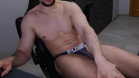 gymmaster05 online show from 06-09-26, 10:32