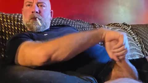 Snapshot of gymshoo chatting on 10-12-25, 12:59 Eli online show from 10-12-25, 12:59