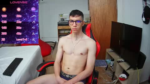 Snapshot of gyo_____ chatting on 11-04-25, 01:10 gyo online show from 11-04-25, 01:10