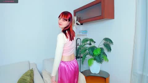 Kelly  Lilly online show from 11-09-25, 06:50