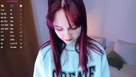 Kelly  Lilly online show from 02-04-26, 06:47