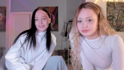 Ashleyblonde Ellies brunnette online show from 12-16-25, 11:54