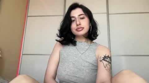 Snapshot of h3l9a_pataki chatting on 06-11-26, 02:59 Helga online show from 06-11-26, 02:59