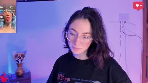 haanna_thompsoon online show from 12-14-24, 07:29