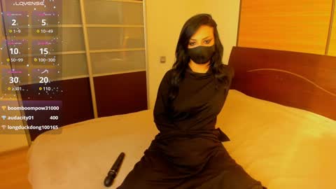 Linda online show from 01-14-25, 05:40