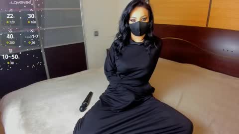 Linda online show from 03-02-25, 02:19