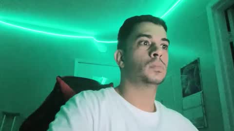 Snapshot of habibihoops chatting on 11-09-25, 08:23 habibihoops online show from 11-09-25, 08:23