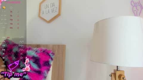 Snapshot of hadid_jimenez chatting on 11-20-25, 06:40 Hadid online show from 11-20-25, 06:40