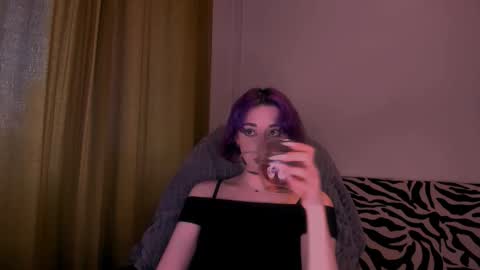 Snapshot of hadley_mills chatting on 03-14-26, 03:06 hadley online show from 03-14-26, 03:06
