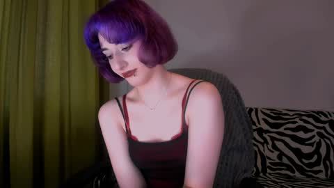 Snapshot of hadley_mills chatting on 03-18-26, 03:04 hadley online show from 03-18-26, 03:04
