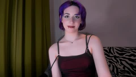 Snapshot of hadley_mills chatting on 03-19-26, 03:38 hadley online show from 03-19-26, 03:38