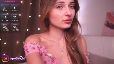 Snapshot of hadleynichols chatting on 05-13-26, 01:25 Hi Im Rebecca Glad to see you in my room PVT is open online show from 05-13-26, 01:25