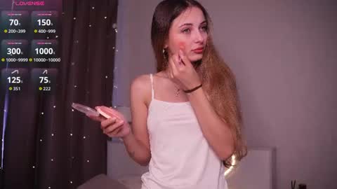 Hi Im Rebecca Glad to see you in my room  PVT is open online show from 06-19-26, 01:32