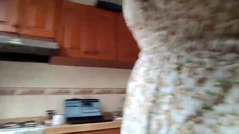 Snapshot of hae_in chatting on 02-19-26, 12:56 Hae-In online show from 02-19-26, 12:56