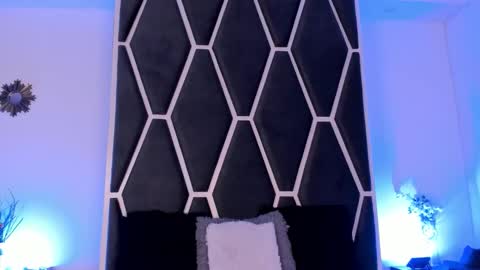 Snapshot of haiileymiller chatting on 11-05-25, 04:45 Kendal online show from 11-05-25, 04:45