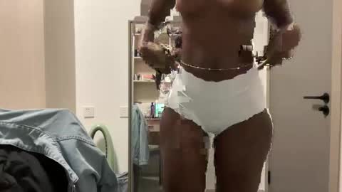 hailey_26 online show from 01-12-26, 10:48