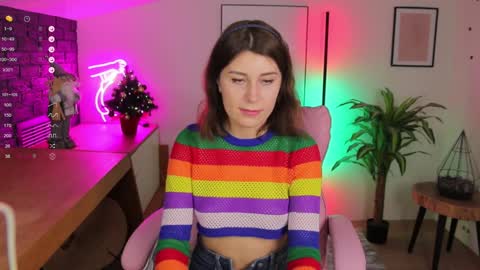 Snapshot of hailey__green chatting on 01-14-25, 01:17 Hailey Green online show from 01-14-25, 01:17