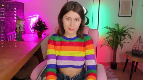 Snapshot of hailey__green chatting on 01-14-25, 04:18 Hailey Green online show from 01-14-25, 04:18